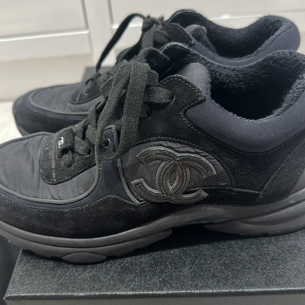 Black Chanel women’s sneakers - Picture 4 of 9
